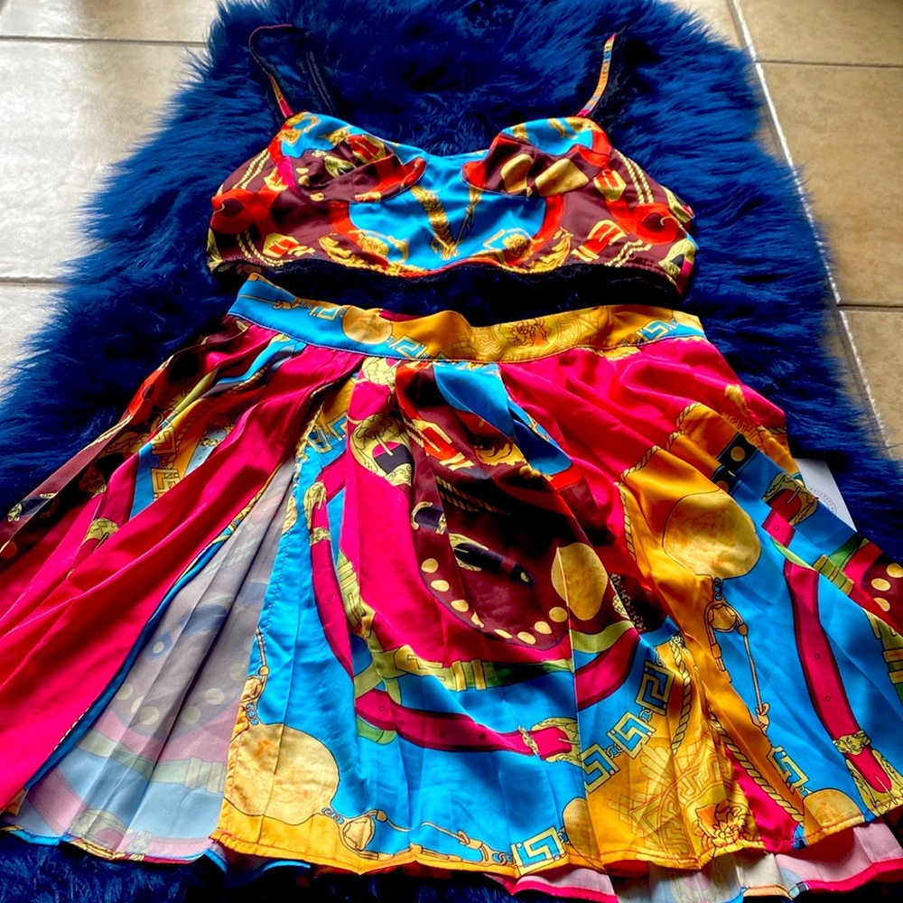 Two Piece pleaded skirt set